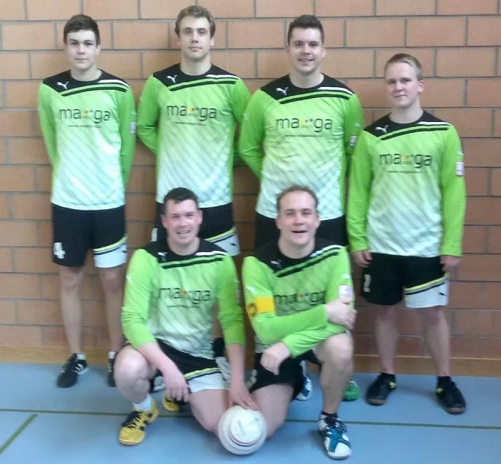 Aufstieg Halle 14 15 Faustball TV Rebstein